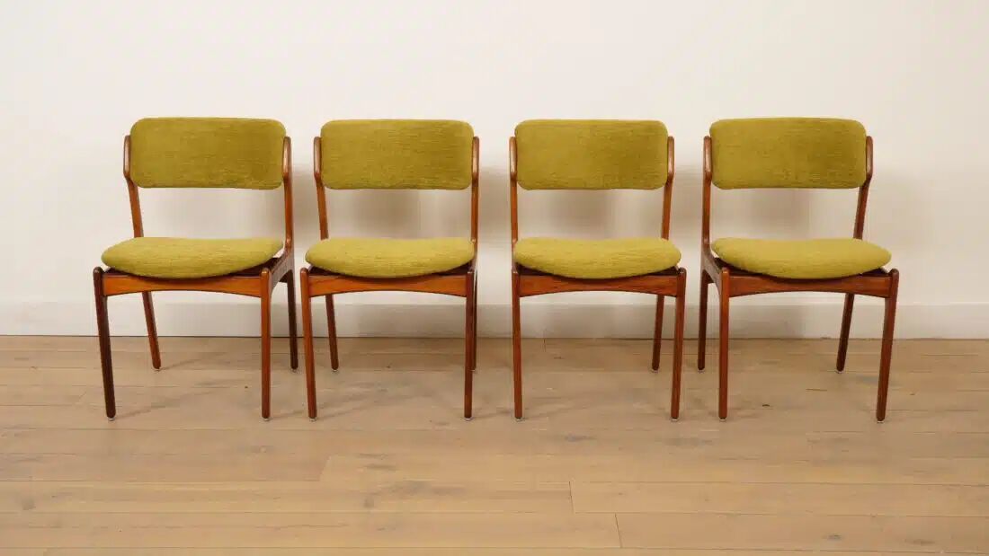 4 chaises de salle à manger | Erik Buch | Modèle 49 | Palissandre | Rembourrées