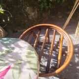 Fauteuil emmanuelle vintage et 2 poufs