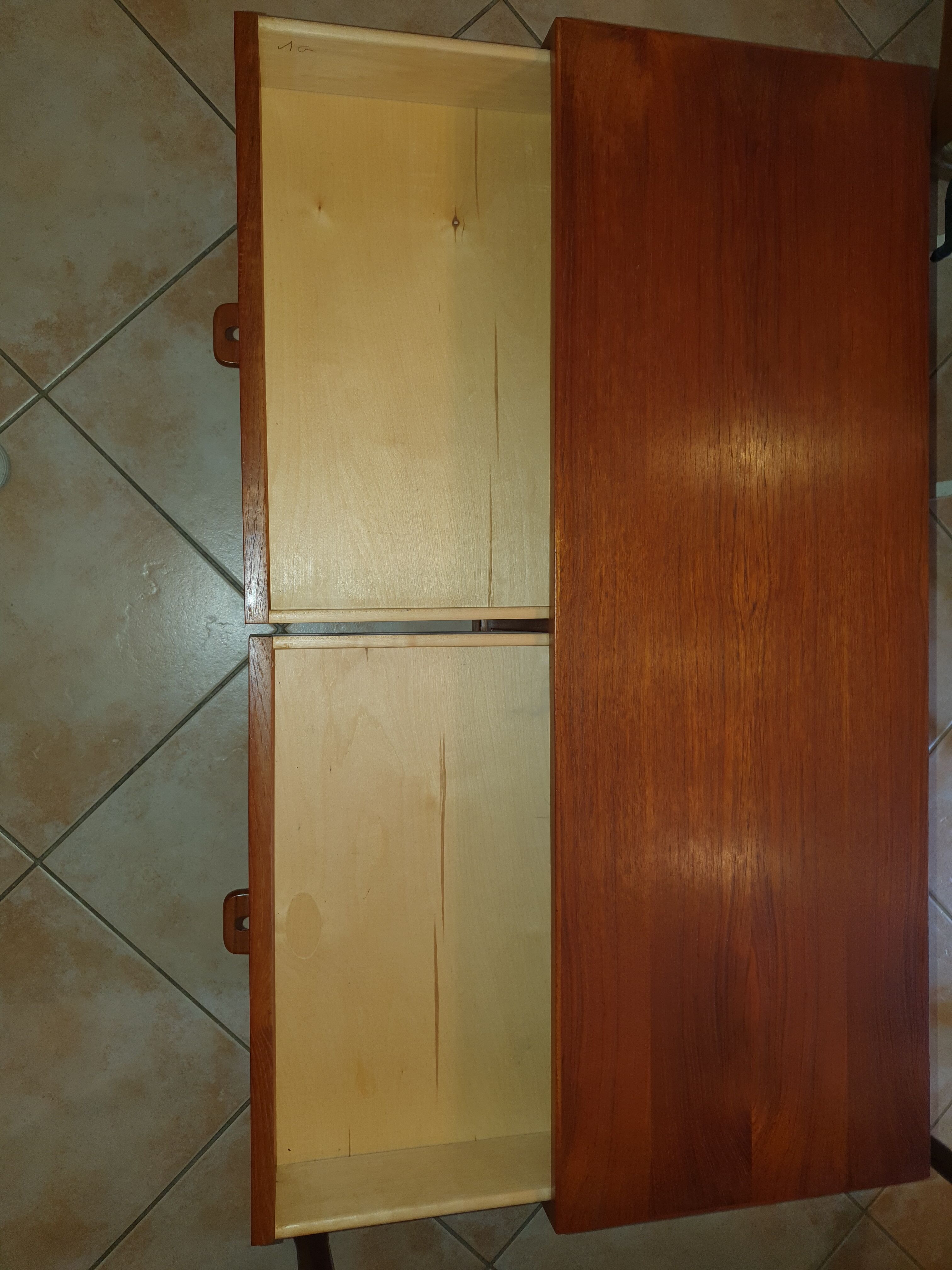 Danish bass dresser teck aksel kjersgaard odder