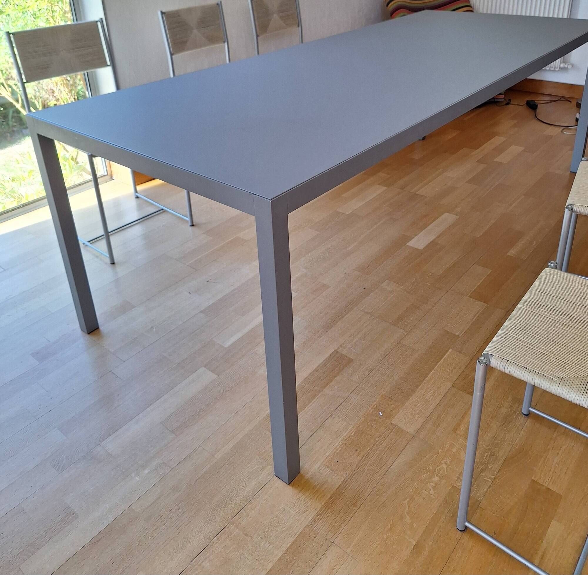 Table CERAMIC