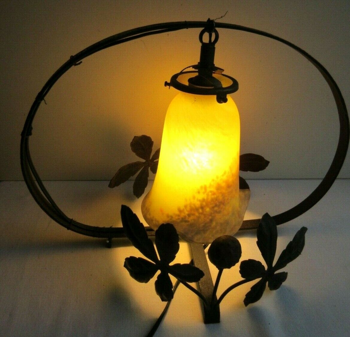 Art Nouveau table lamp, chestnut deco, tulip glass paste Muller Degué