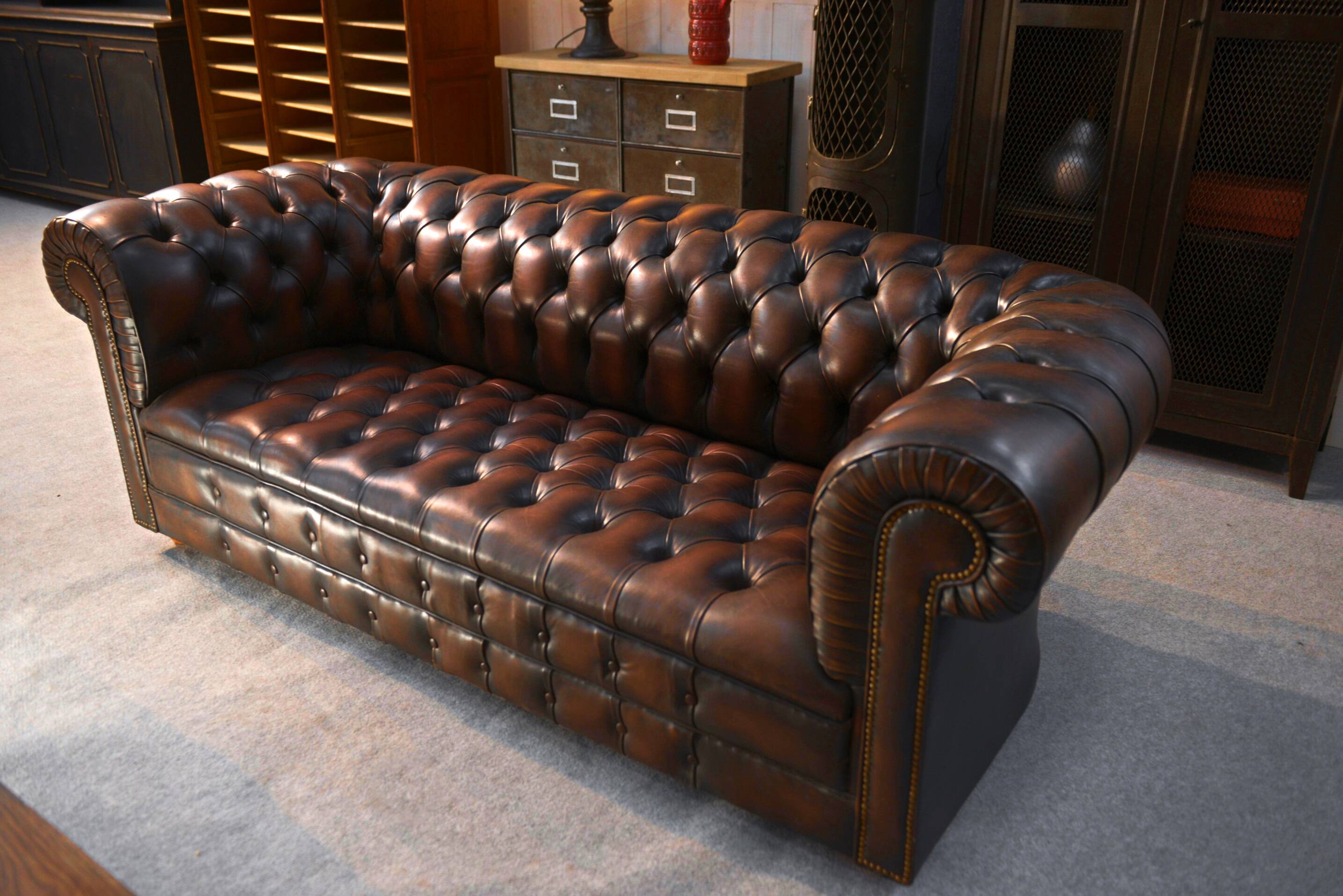 Canapé Chesterfield 1970's