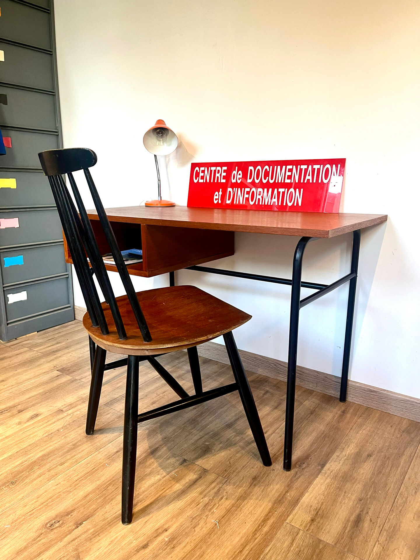 Modernist desk