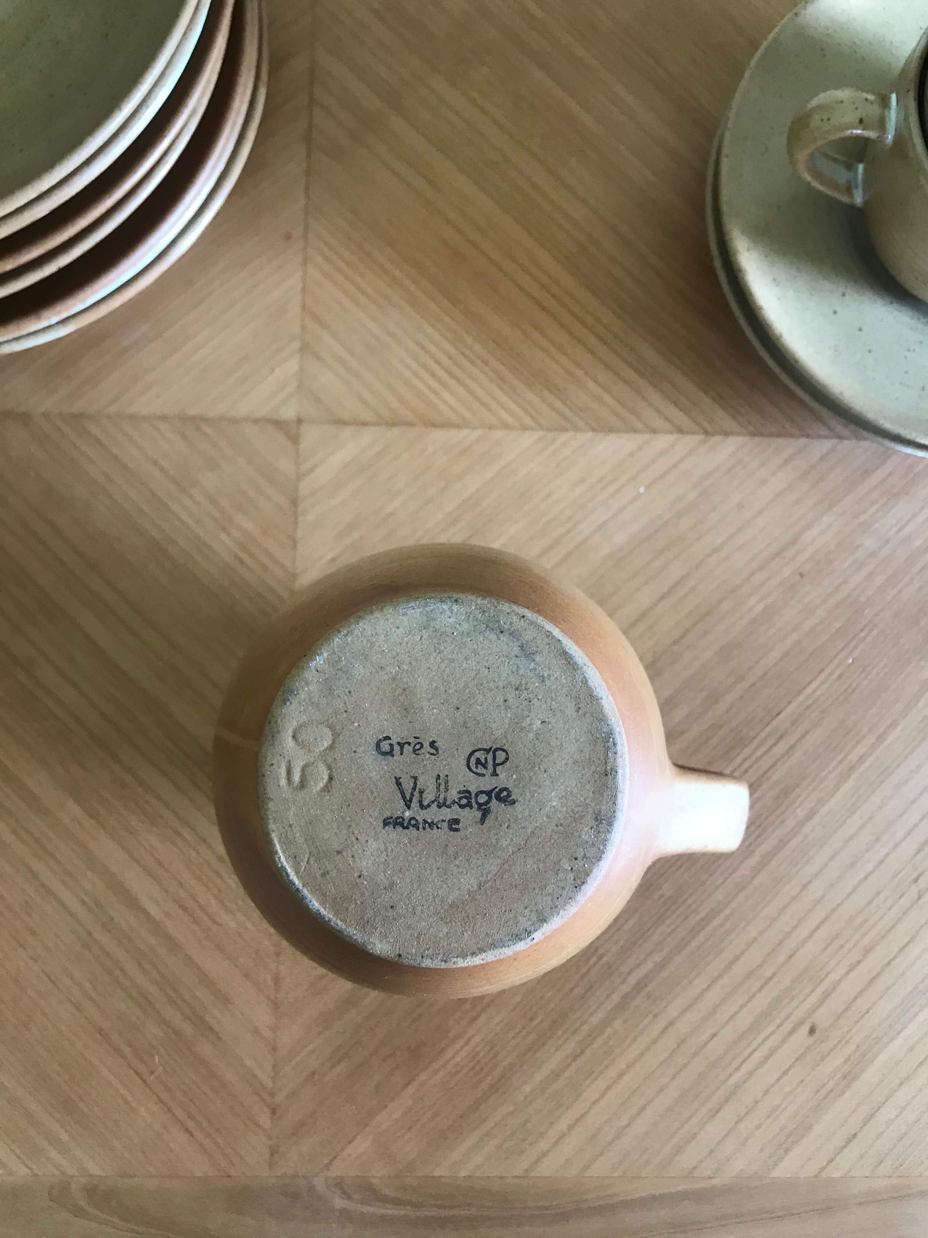 Pitcher sandstone Village