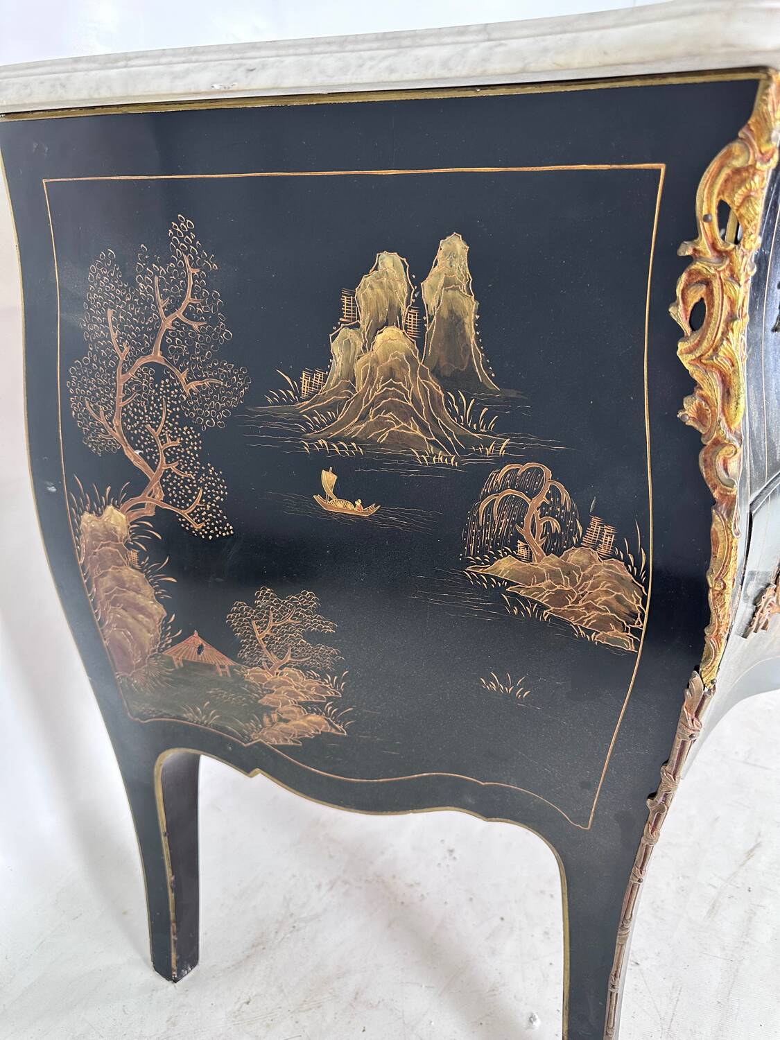 Chinese lacquered style commode