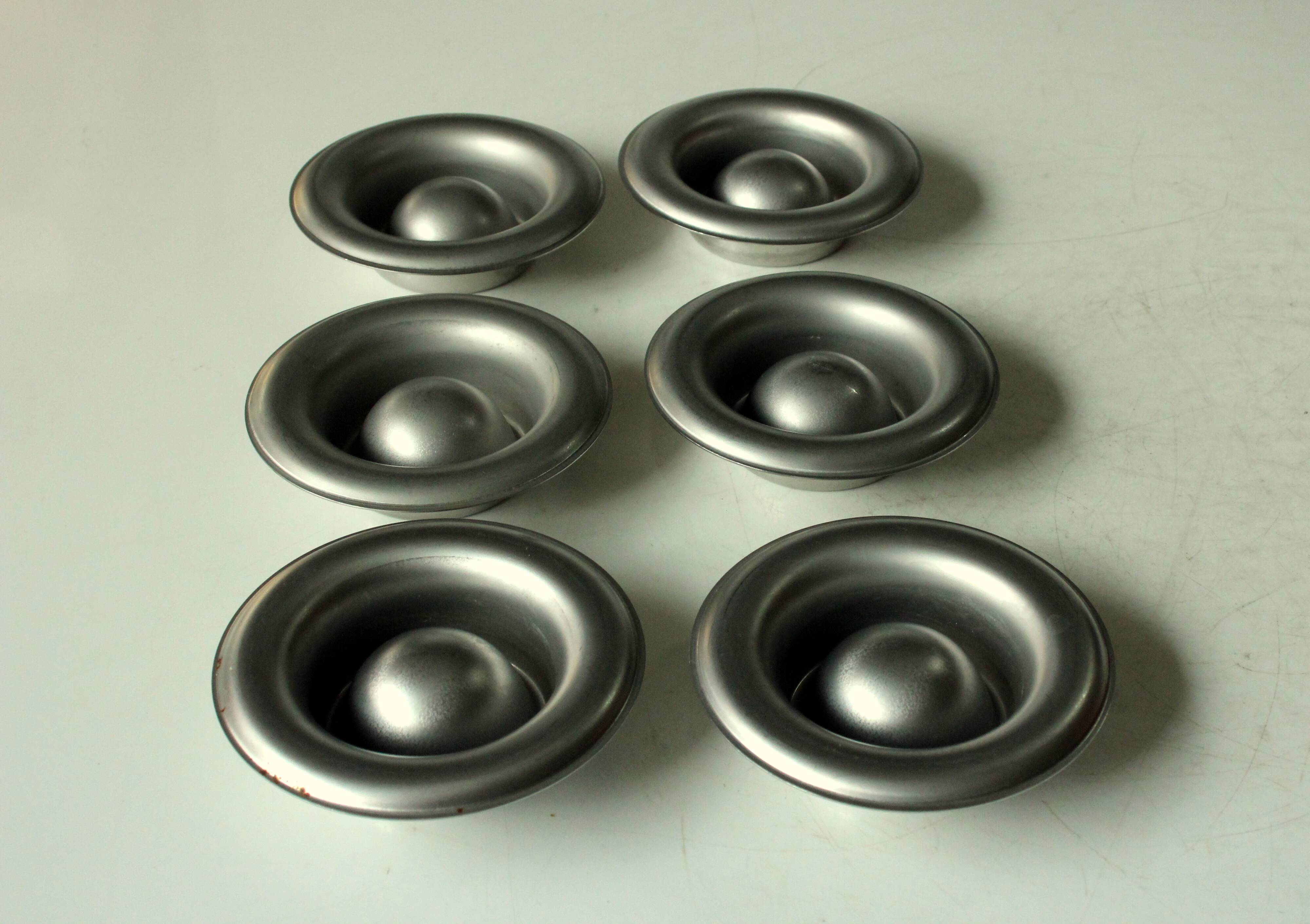 Set of 6 stainless steel egg cups, vintage from the 60s