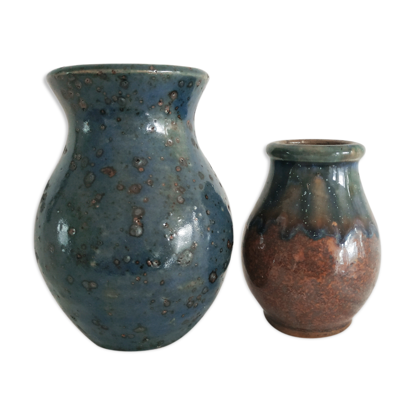 Set of two vintage terracotta vases