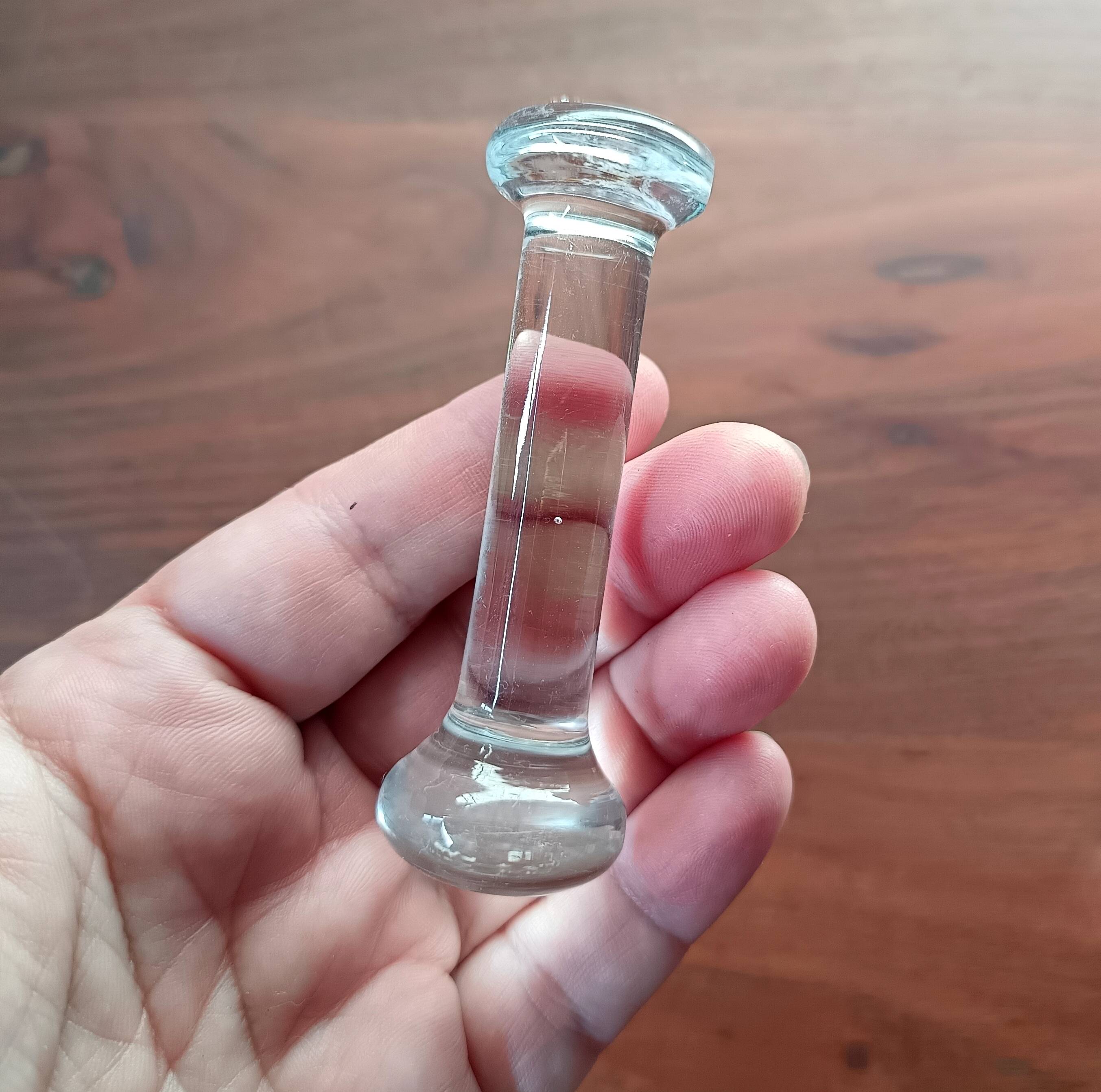 6 vintage pressed glass knife rests