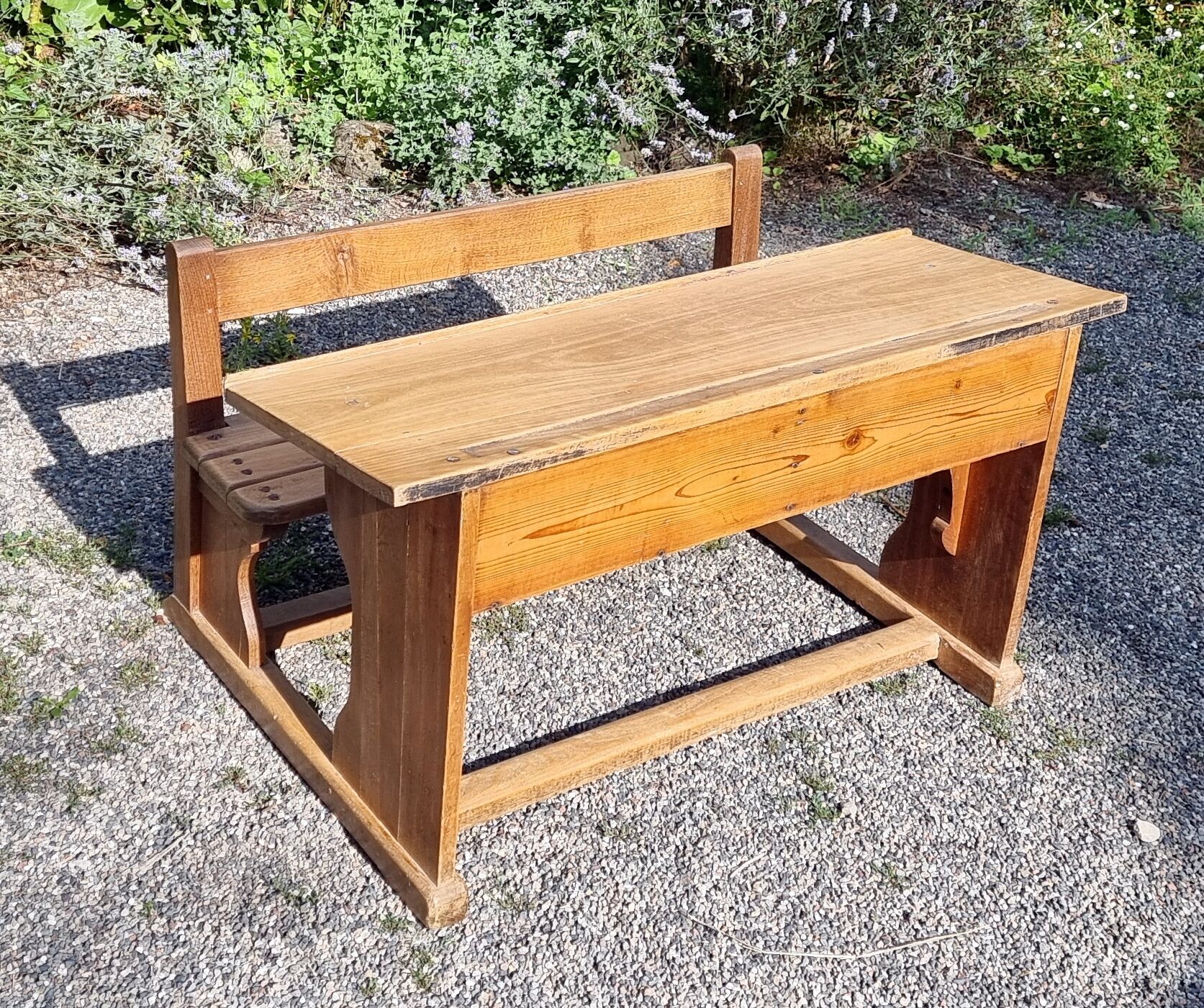 Bureau école maternelle années 50