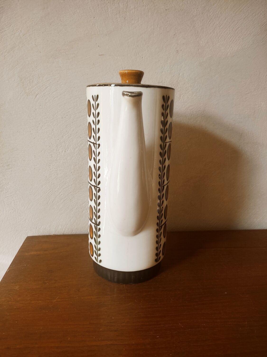 Teapot, Boch walnut tiled coffee maker