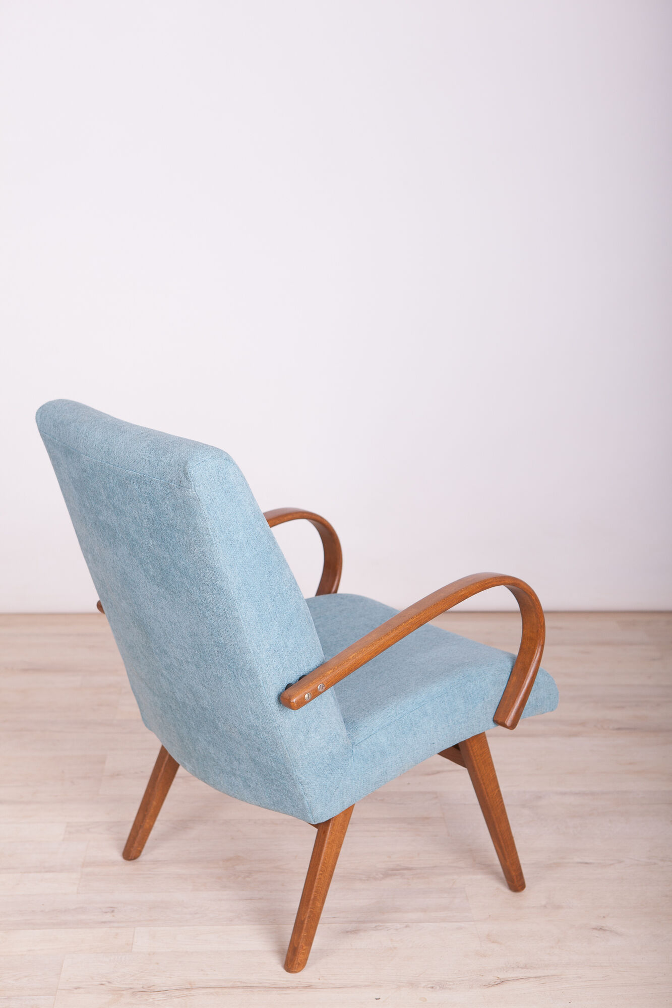 Vintage model 53 lounge chairs by Jaroslav Smidek for Ton, set of 2