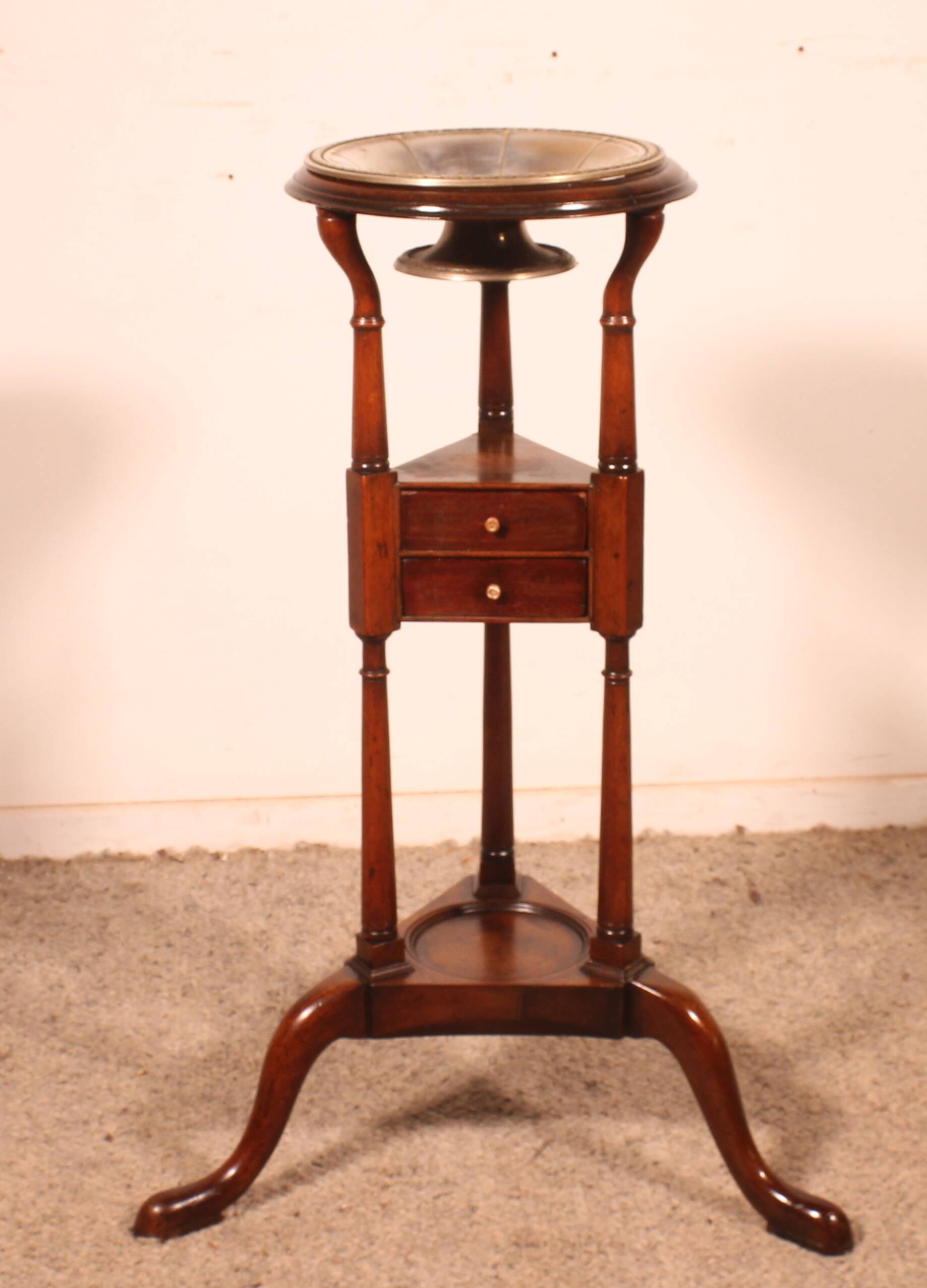 18th century mahogany barber's or pocket emptier