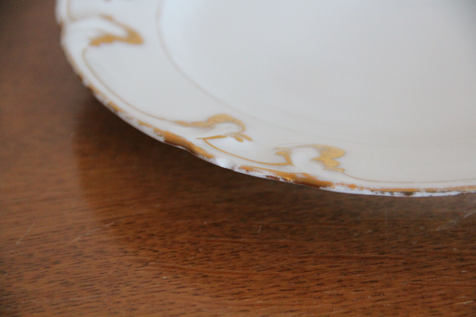 6 dessert plates in white porcelain