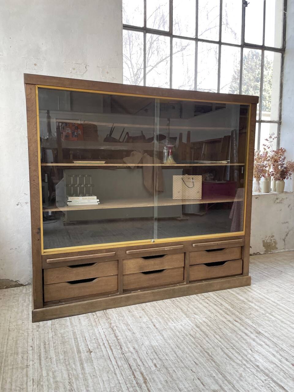 XXL oak display cabinet furniture