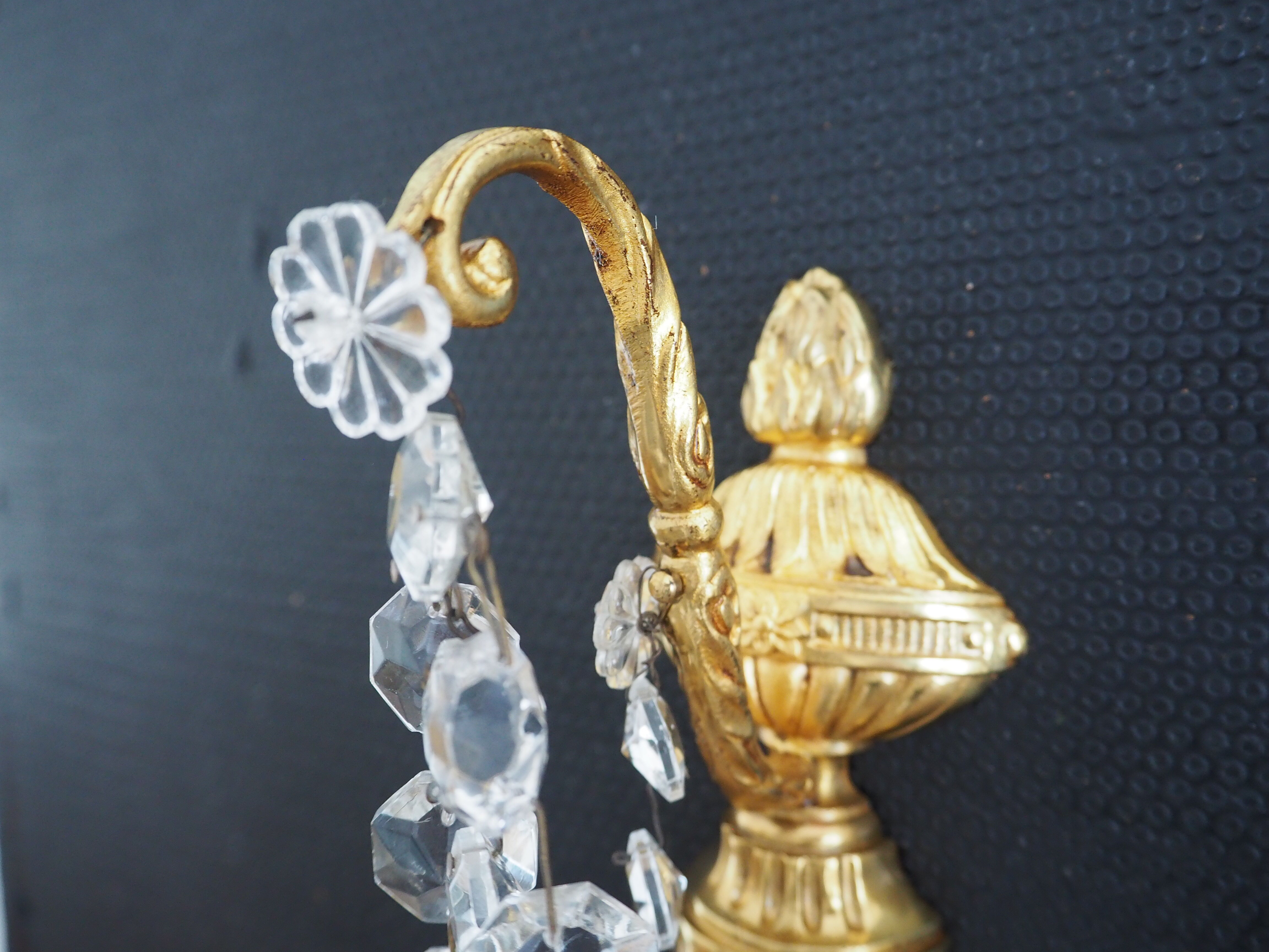 Pair of wall lamps two bronze lights with grapevines and crystal garlands – Louis XV style