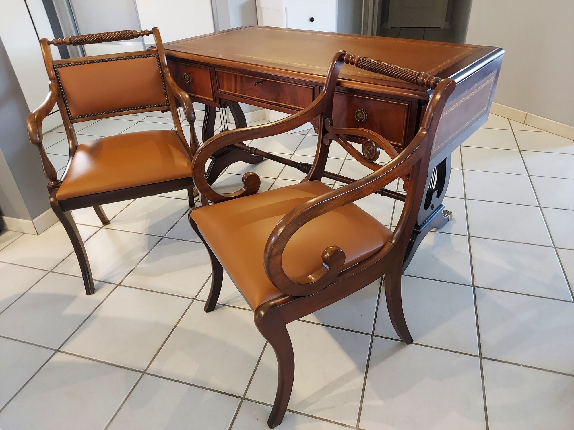 English flap desk and these 2 armchairs early XXeme