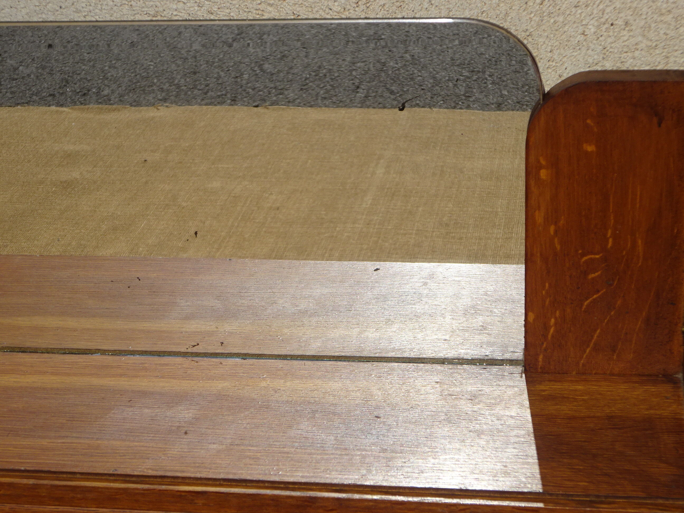 Cozy oak with sliding doors and mirror, art deco era