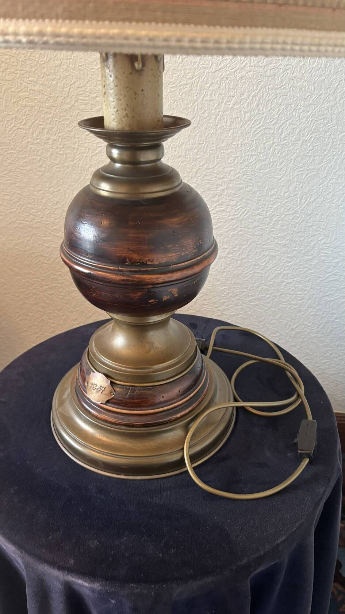 floor lamp