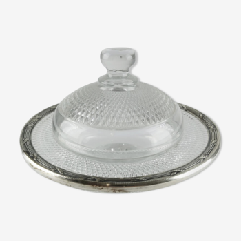 Round covered buttermaker in crystal and silver