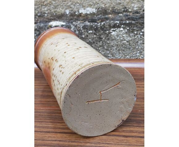 Potter's top cylinder vase in enamelled sandstone