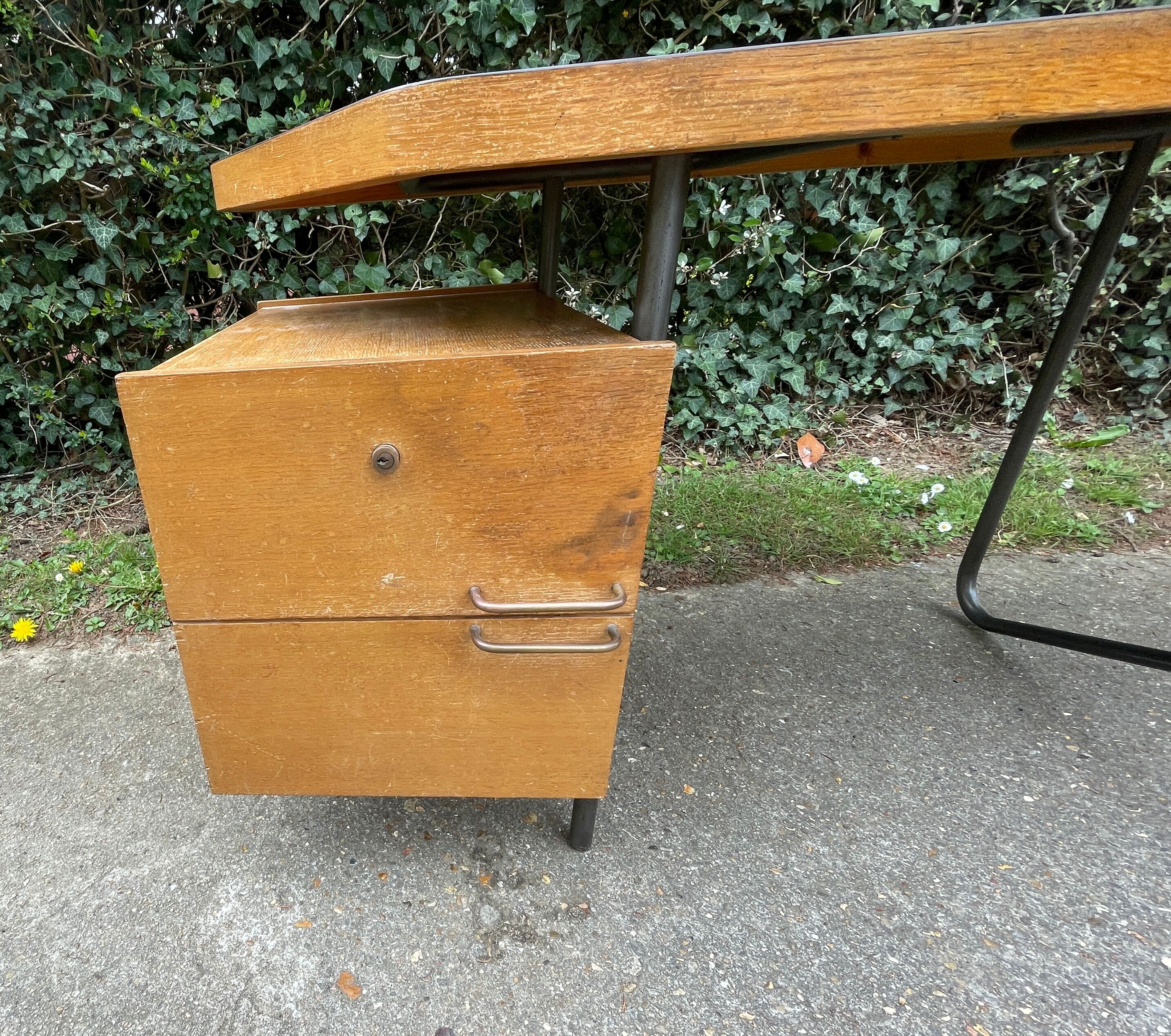 Asymmetrical desk by George Frydman