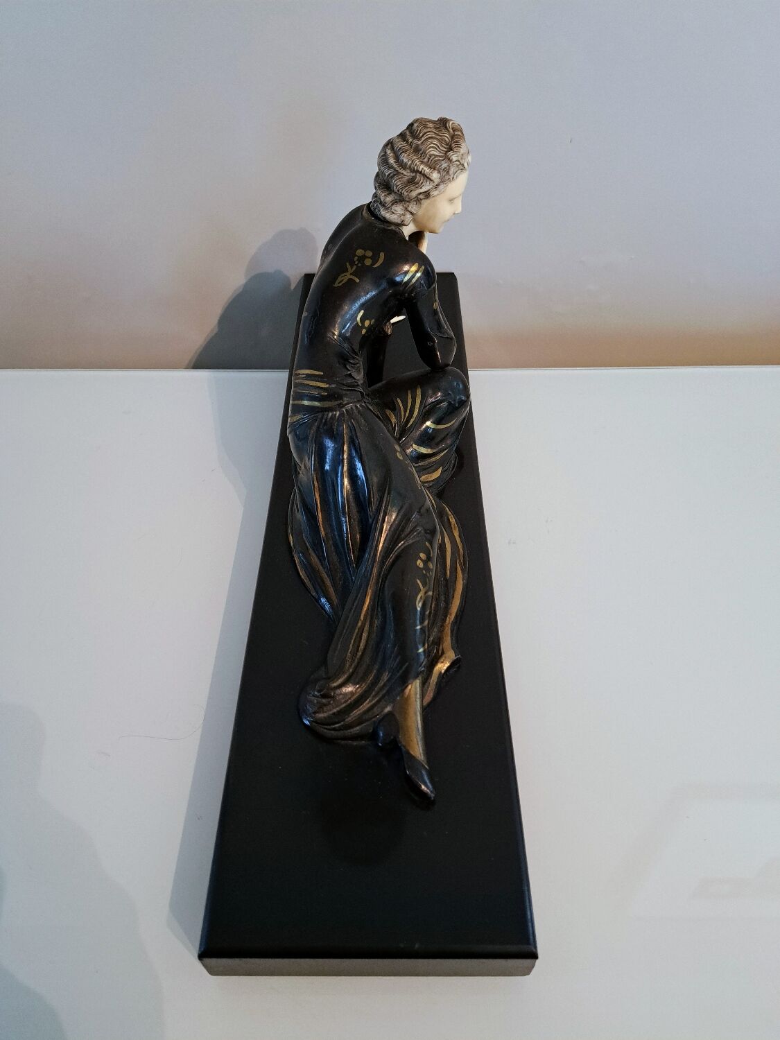 Chryselephantine sculpture signed Meneville