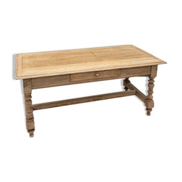 Coffee table in oak from the late 19th century.