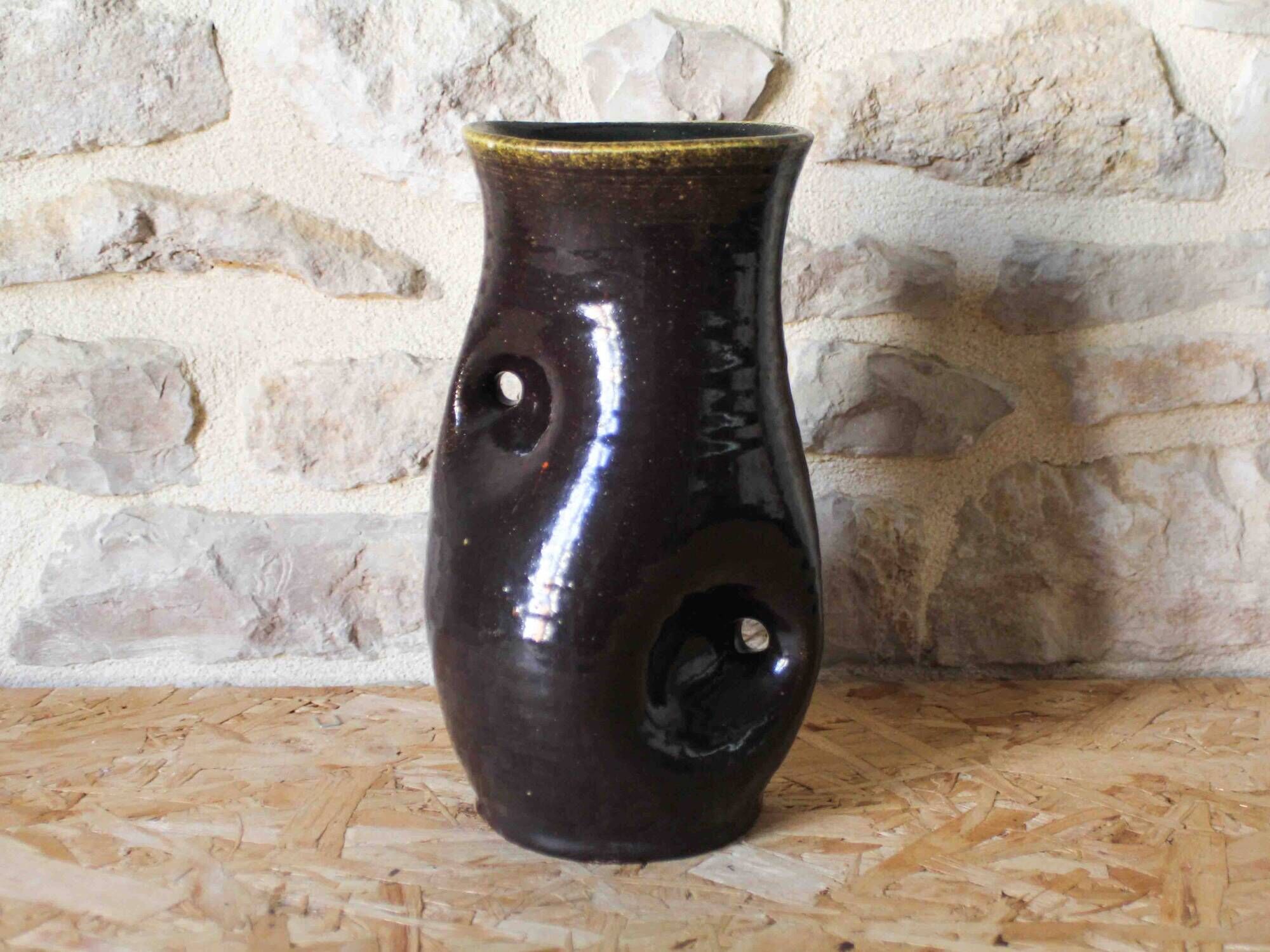 Ceramic vase - Potters of Accolay