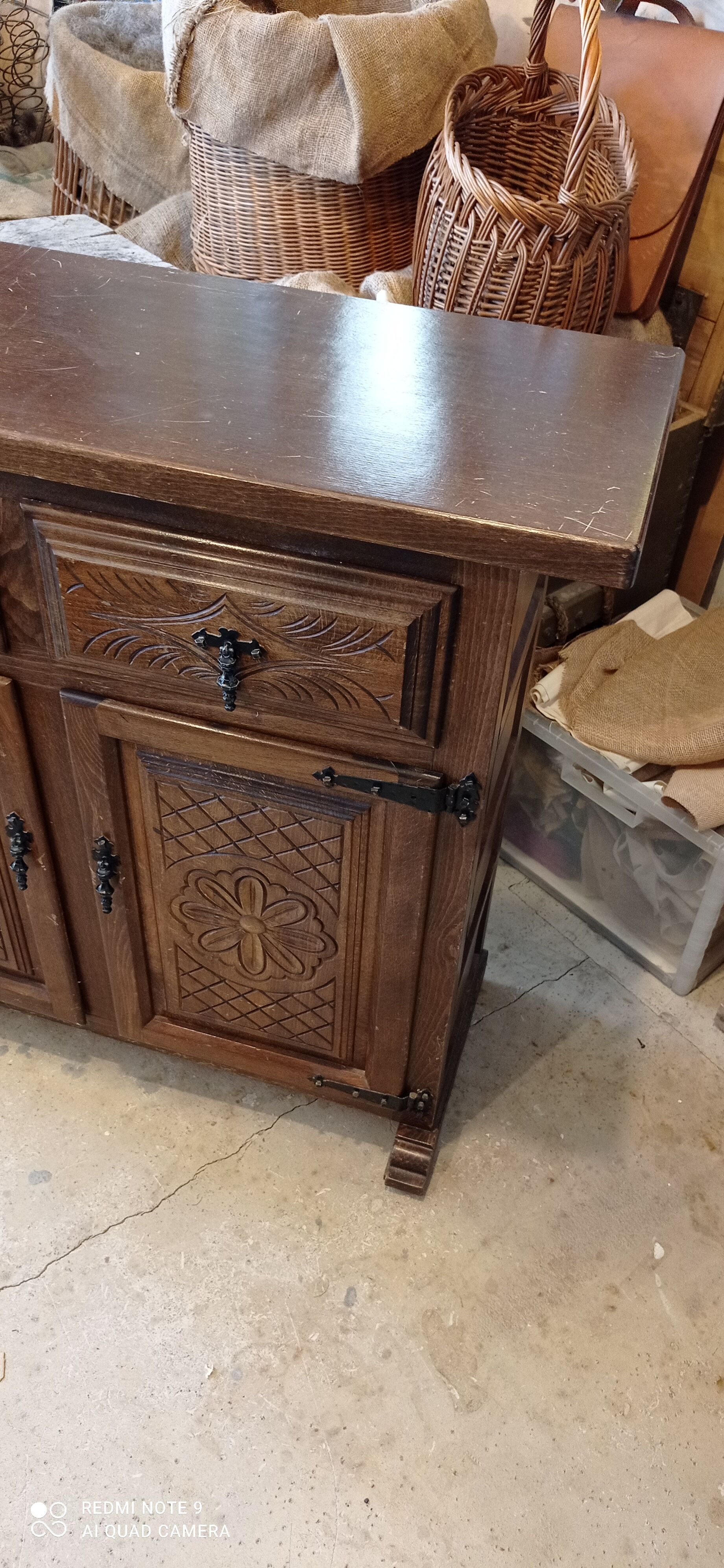 Buffet or small chest of drawers