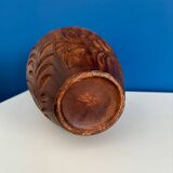 Ceramic pitcher imitating wood