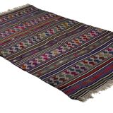Bohemian Style Handcrafted Vintage Rug 150x 240 cm
