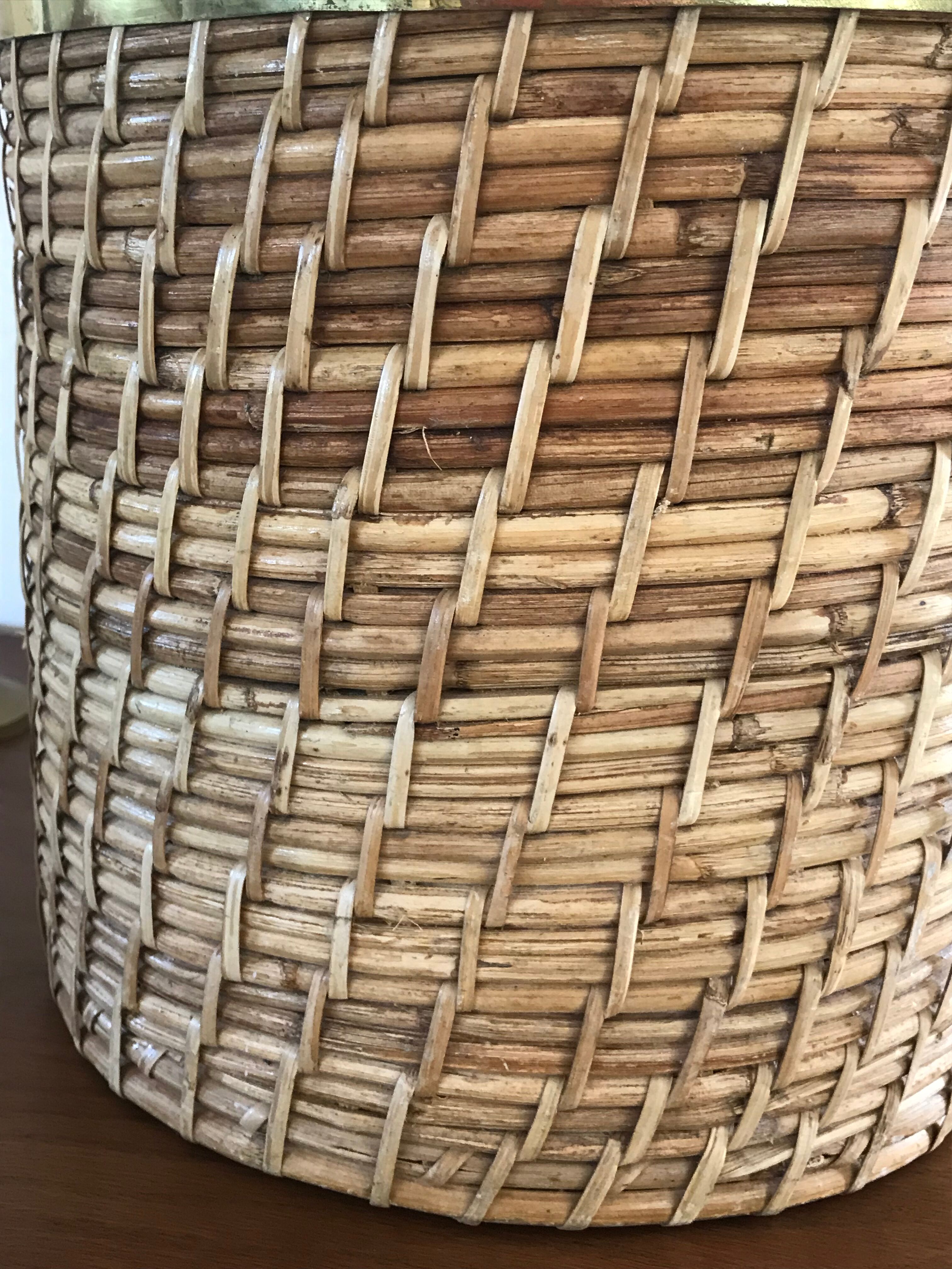 Roasted pot rattan and vintage brass