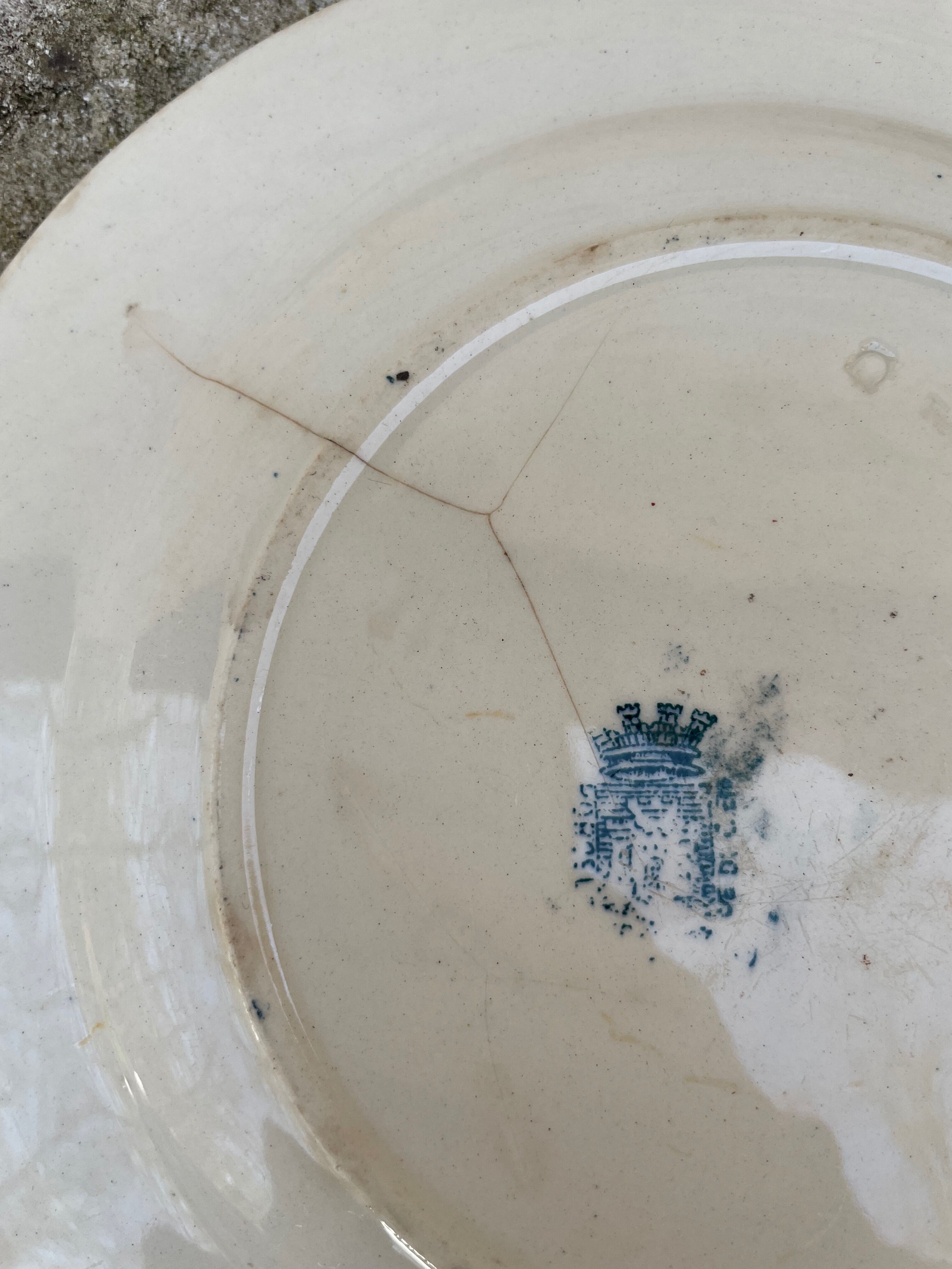 Set of 2 plates white blue with thistle pattern porcelain opaque thistles Gien