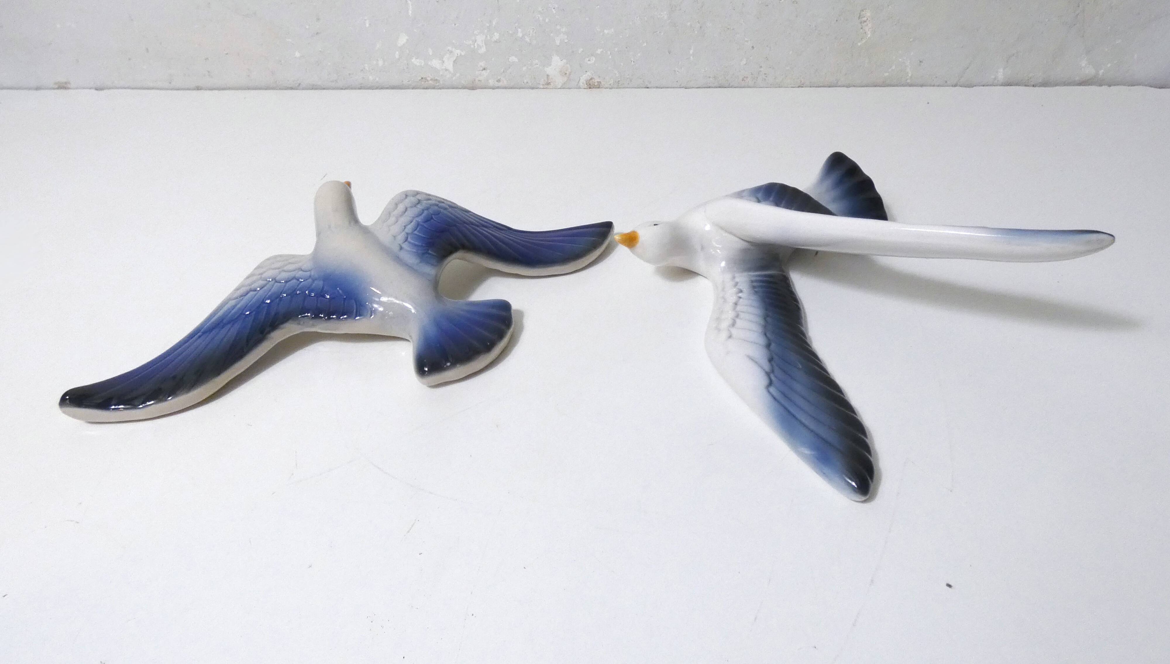 décoration murale oiseaux en faïence barbotine vintage