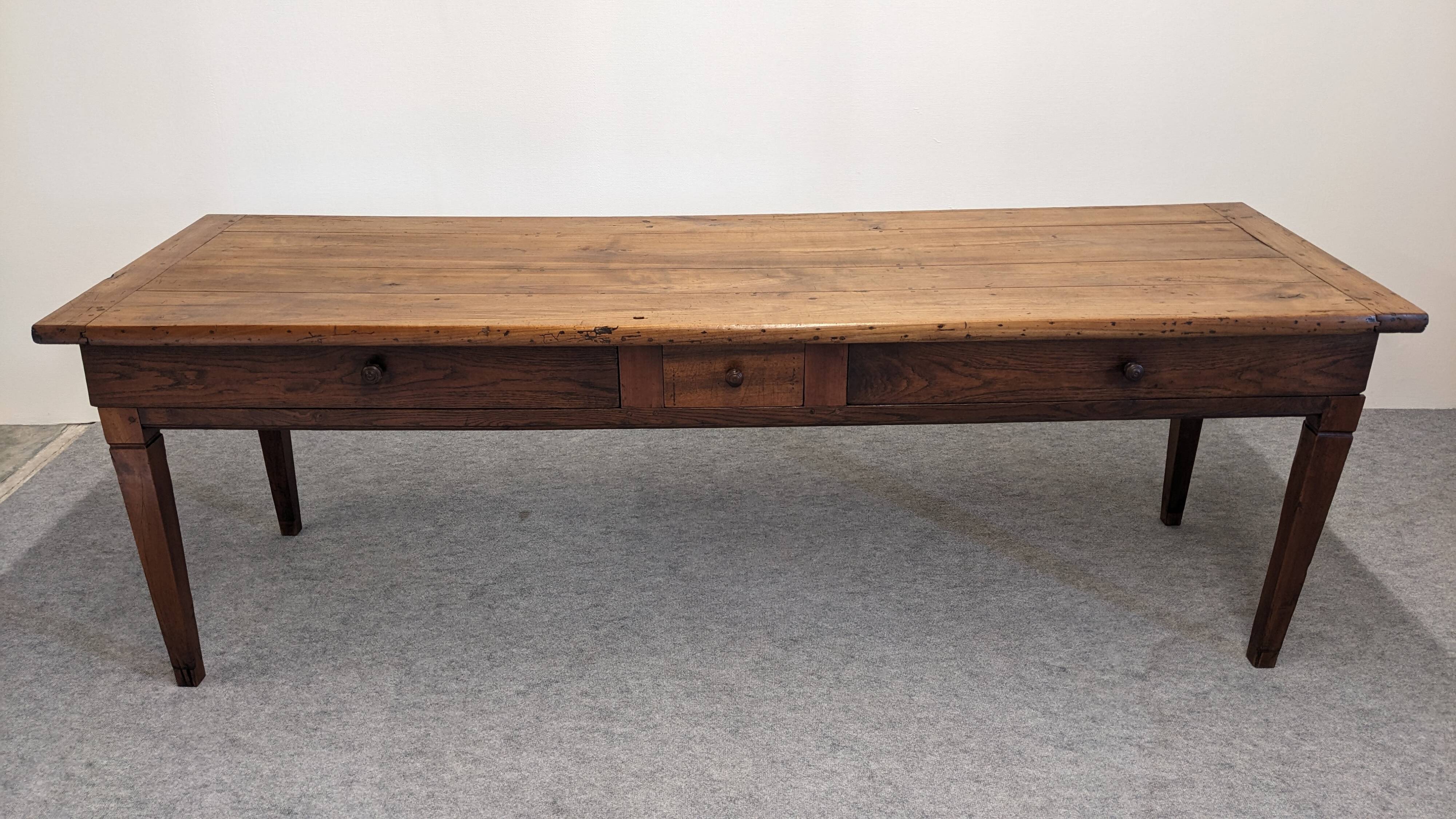 18th century Bresse farmhouse table in cherry wood