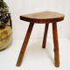 Tabouret tripode brutaliste