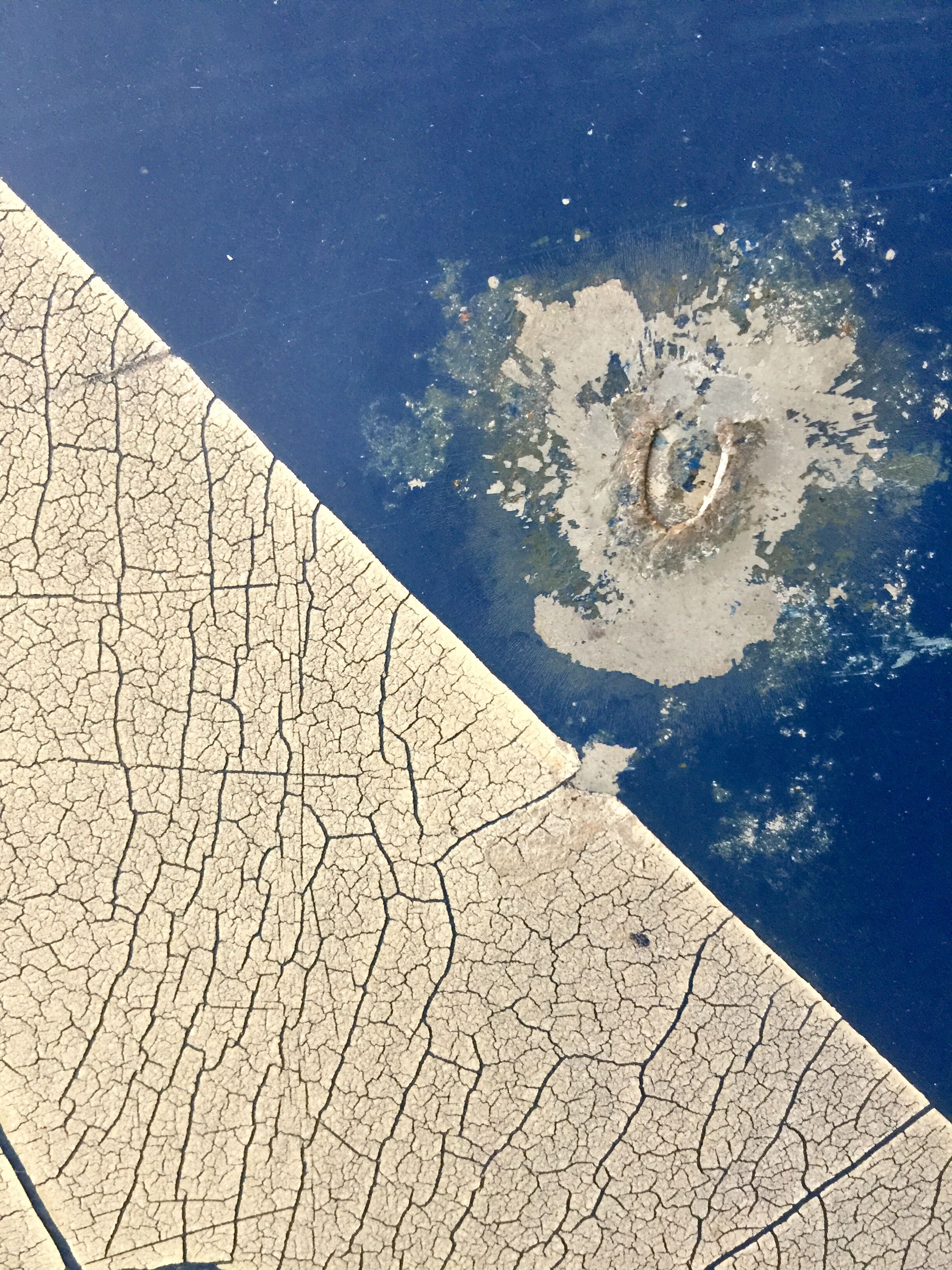 Two-sided iron plate Hotel and pottery
