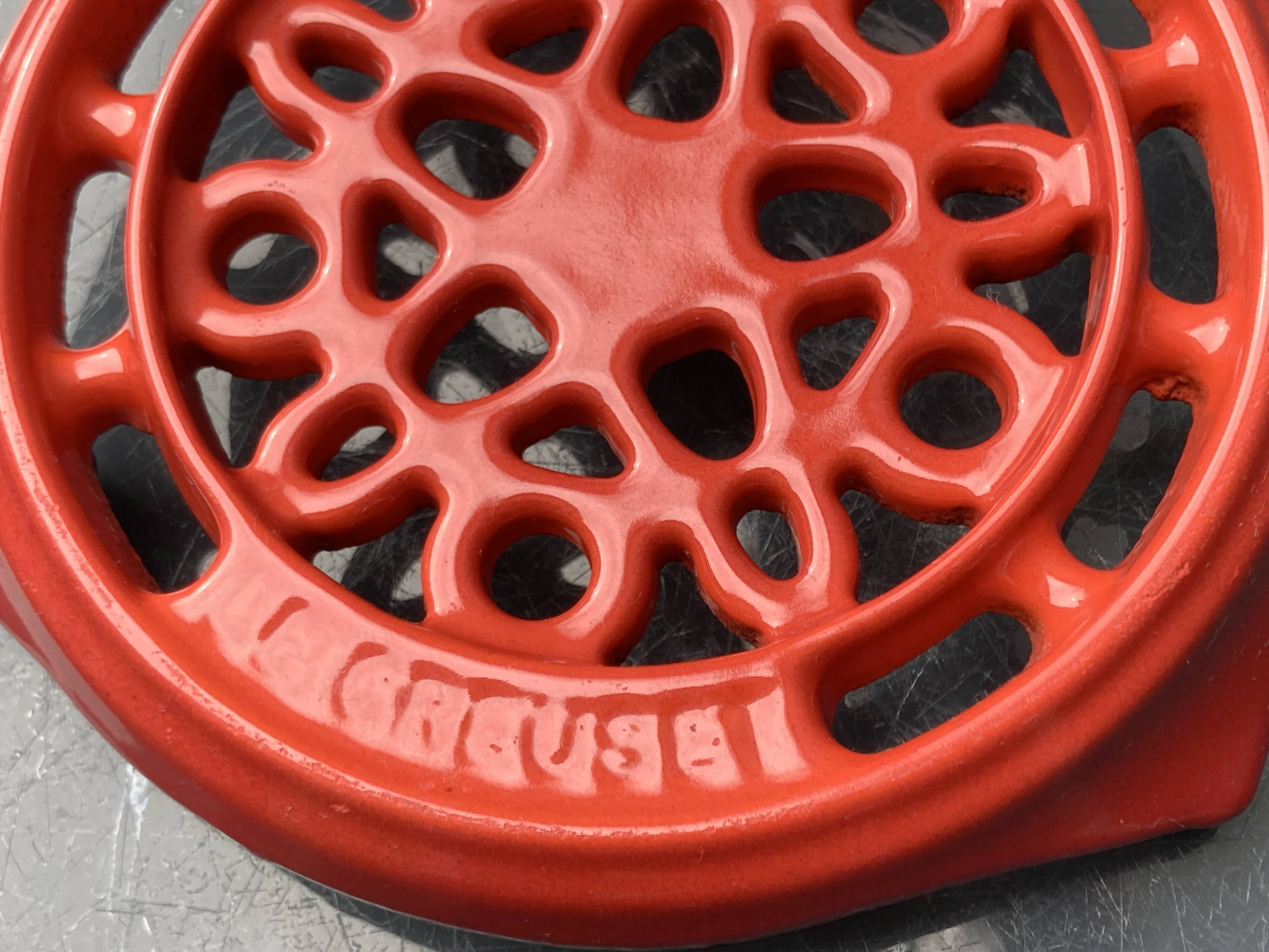 Bottle rest Le Creuset France