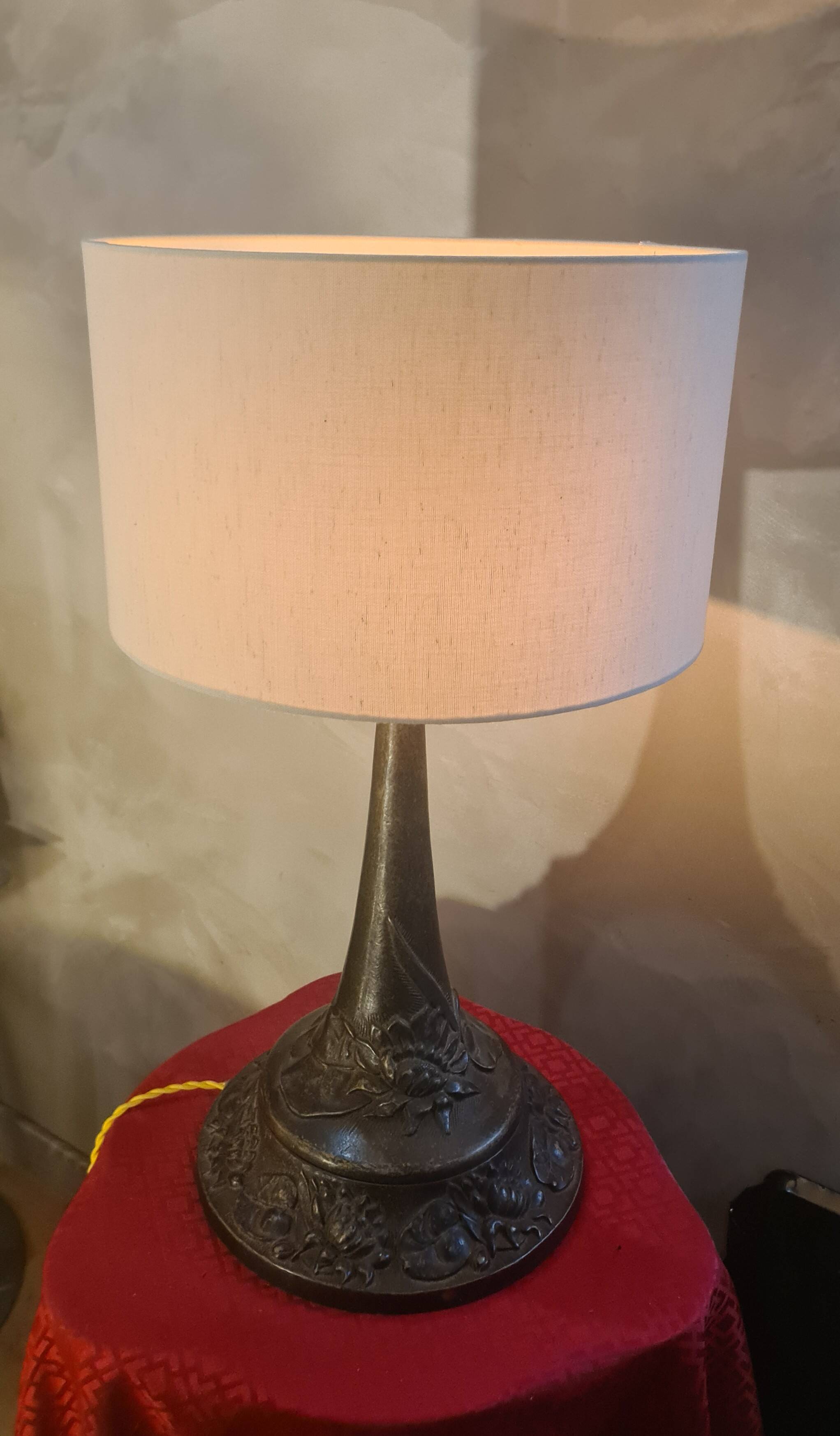 Solid bronze lamp