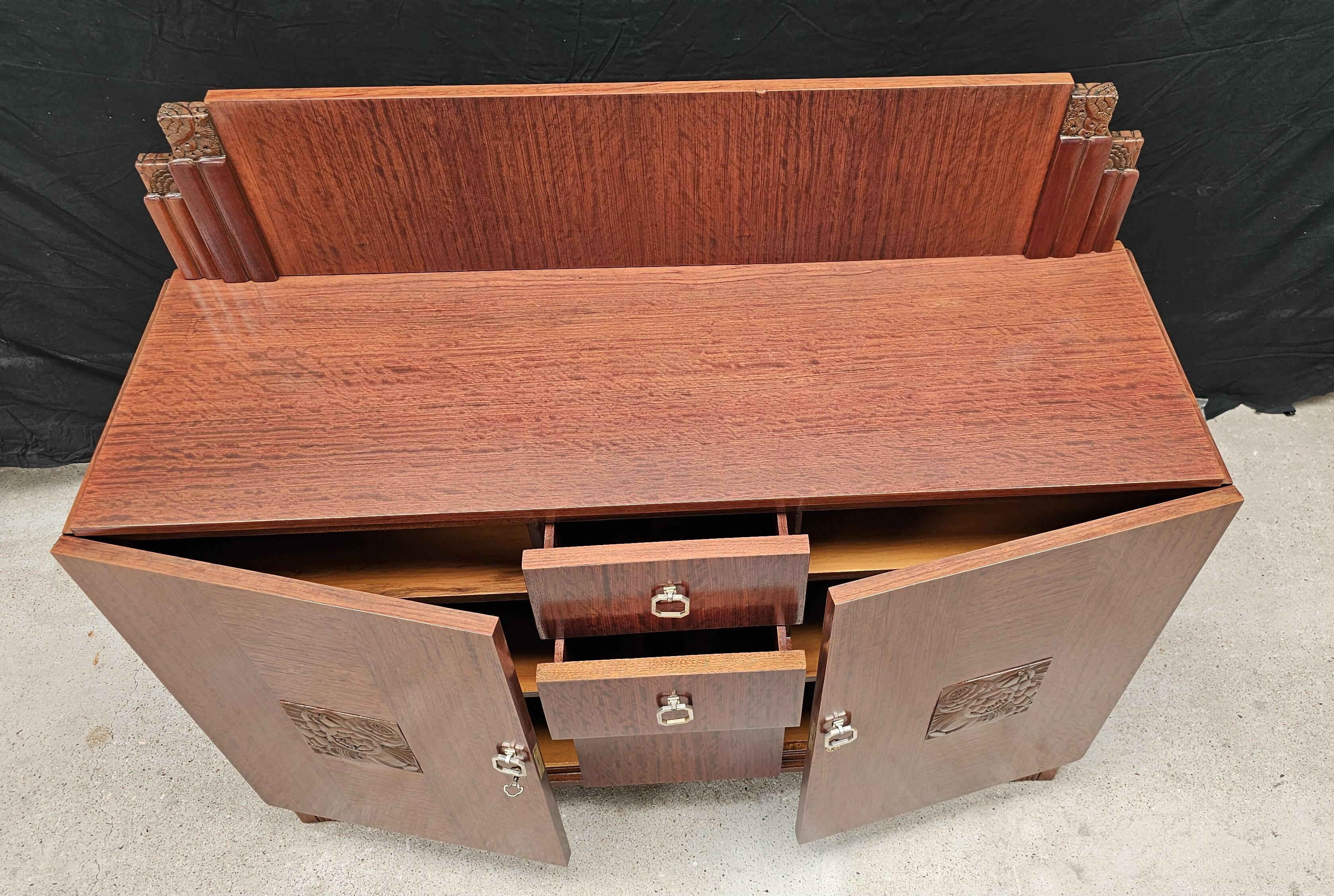Art Deco buffet by Saddier & Fils in solid rosewood and veneer.