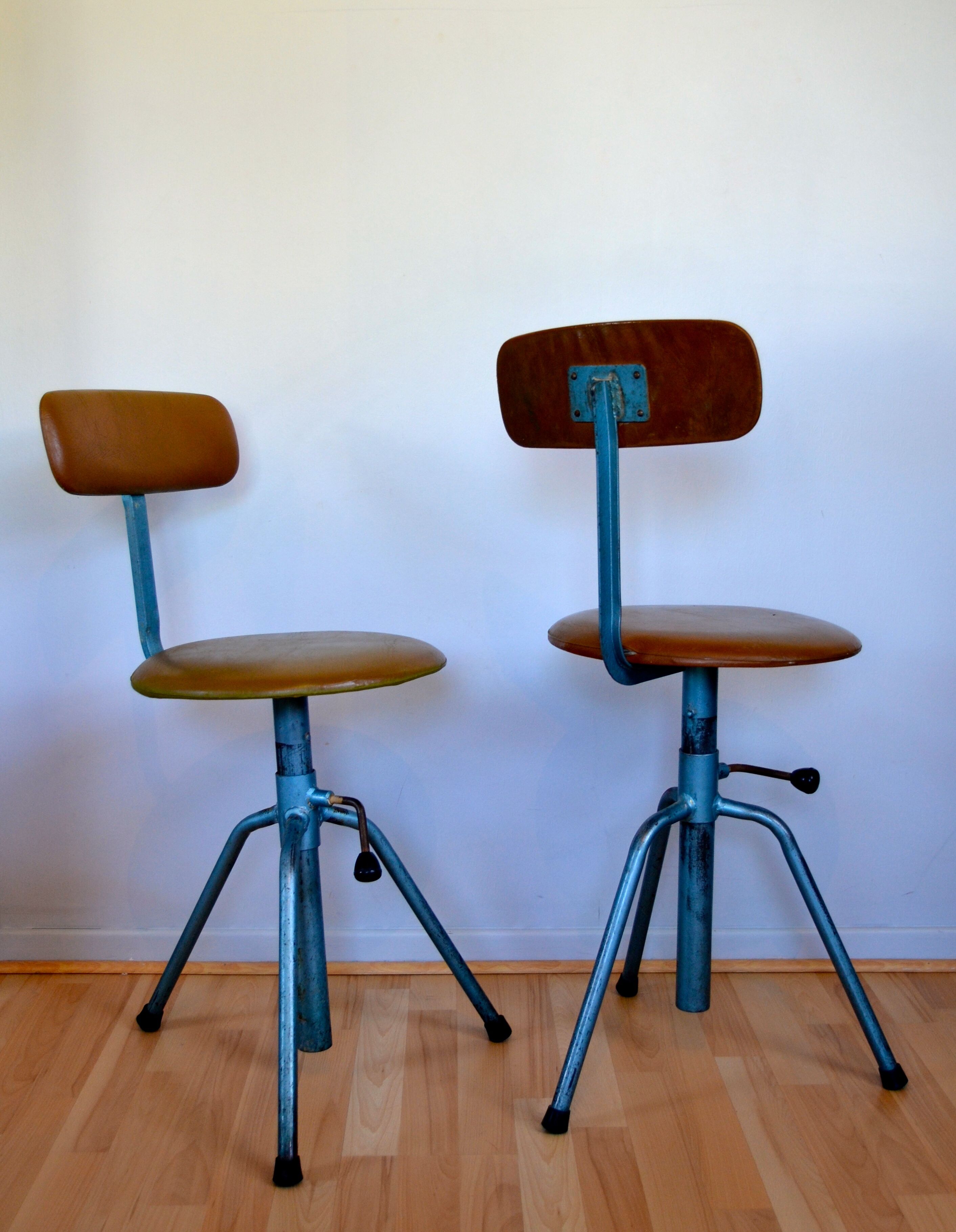 Set of two chairs - workshop stools, adjustable in height, industrial