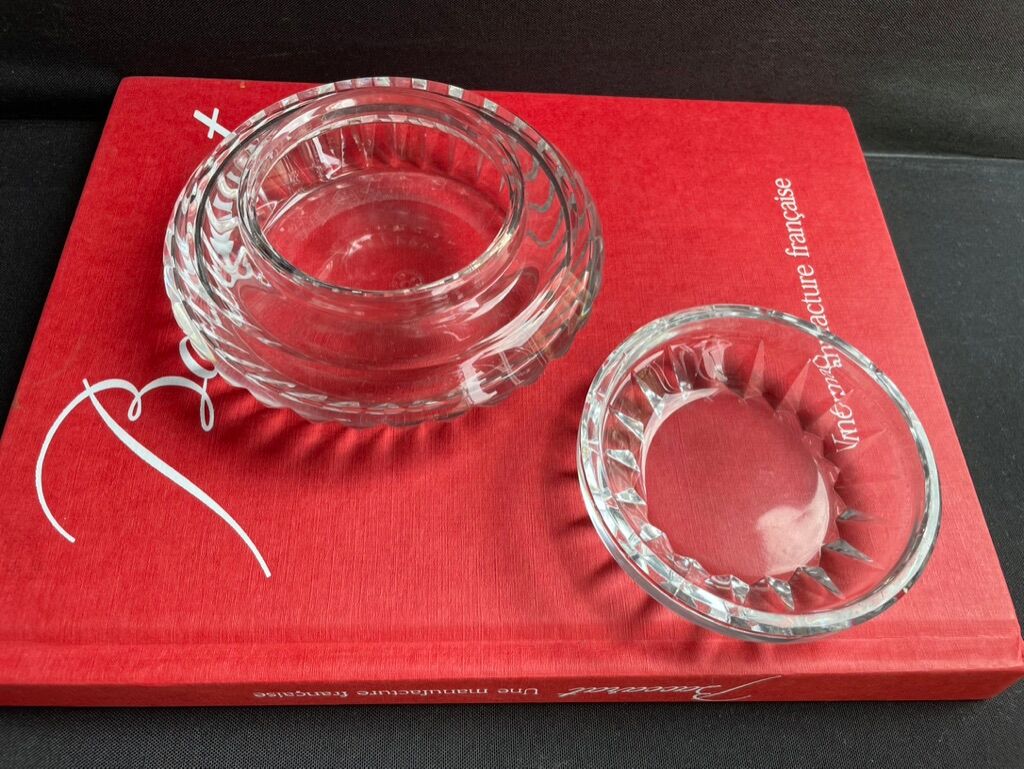 Bonbonnière or cotton box Baccarat model Monique - Art Deco