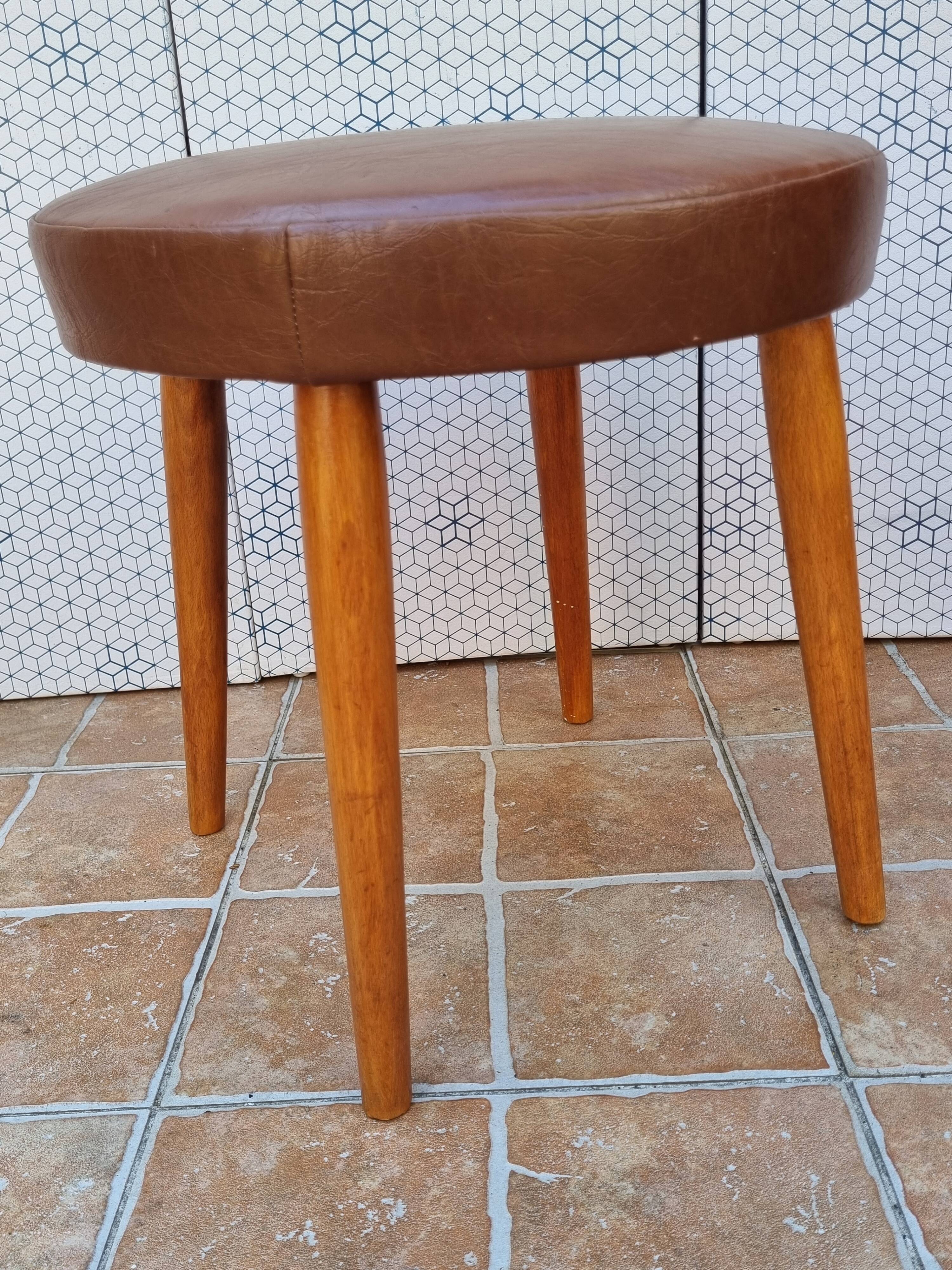 Vintage intra hamburg stool in skai, spring seat, 43 cm, 1950s