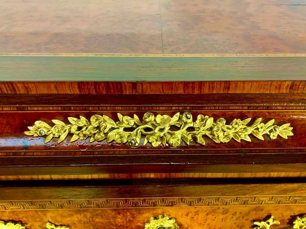 Secretary Napoleon in rosewood, violet wood and gilded bronzes.