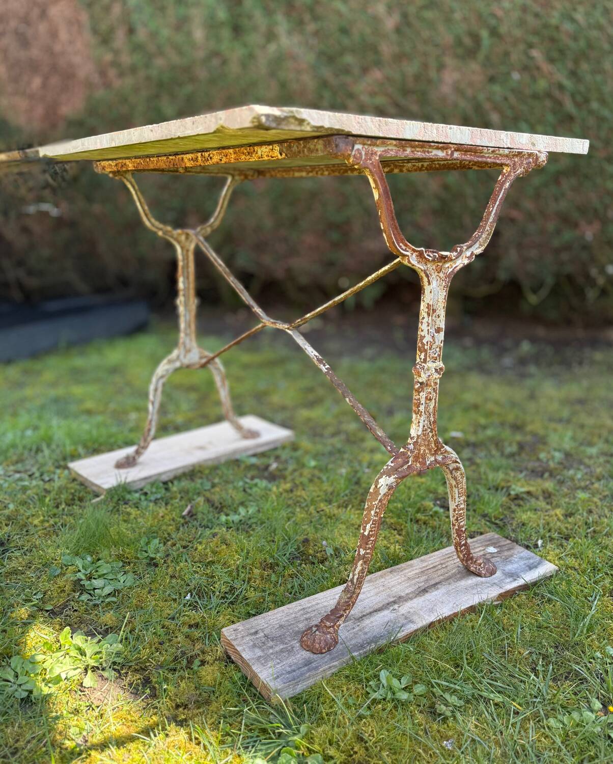 Bistro table