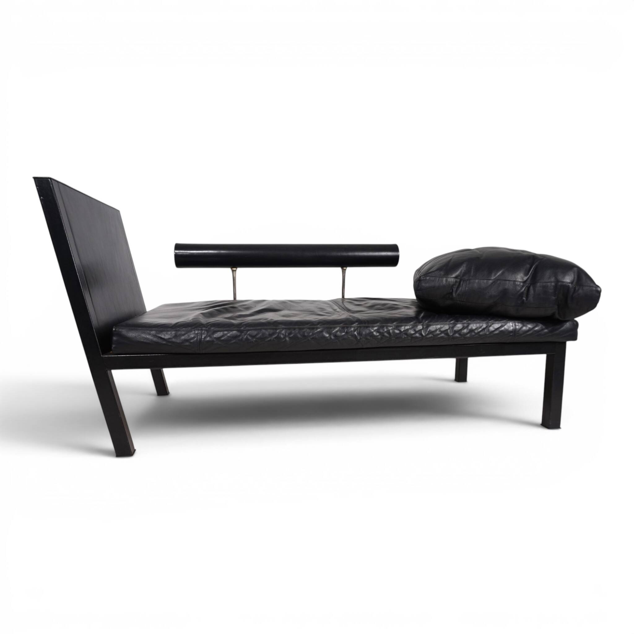 B&B Italia Baisity Leather Chaise Lounge / Daybed by Antonio Citterio, 1980