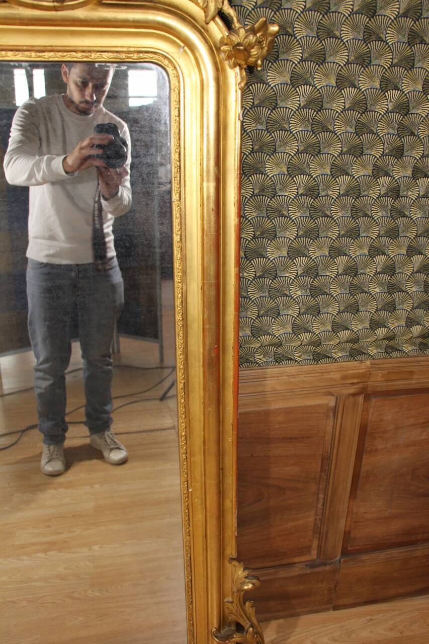 Louis Philippe mirror decorated with Putti