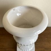 Antique XL neo-classical medicinal cache pot in white clay, 1950.