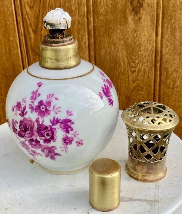 Lampe berger limoges porcelaine charles ahrenfeldt décor fleurs