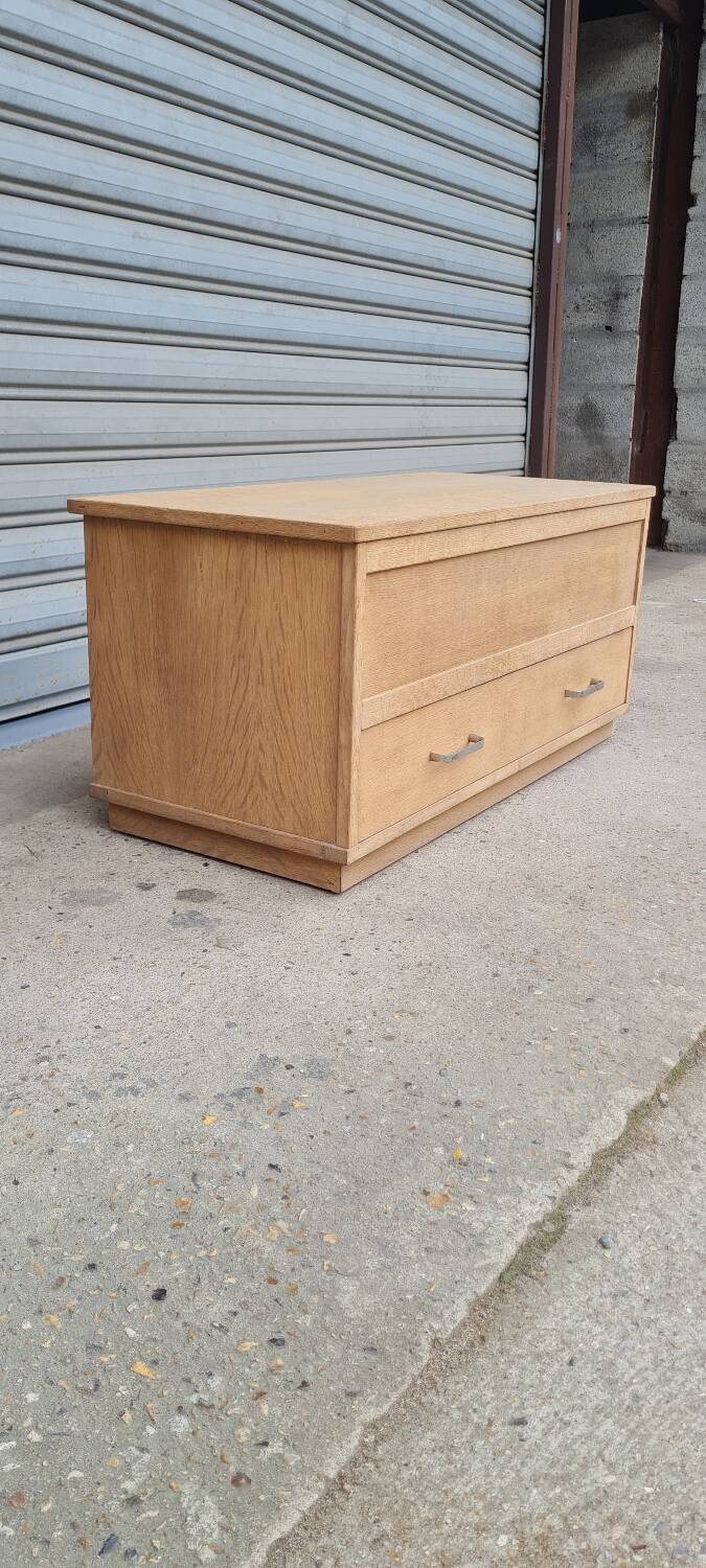Raw oak chest